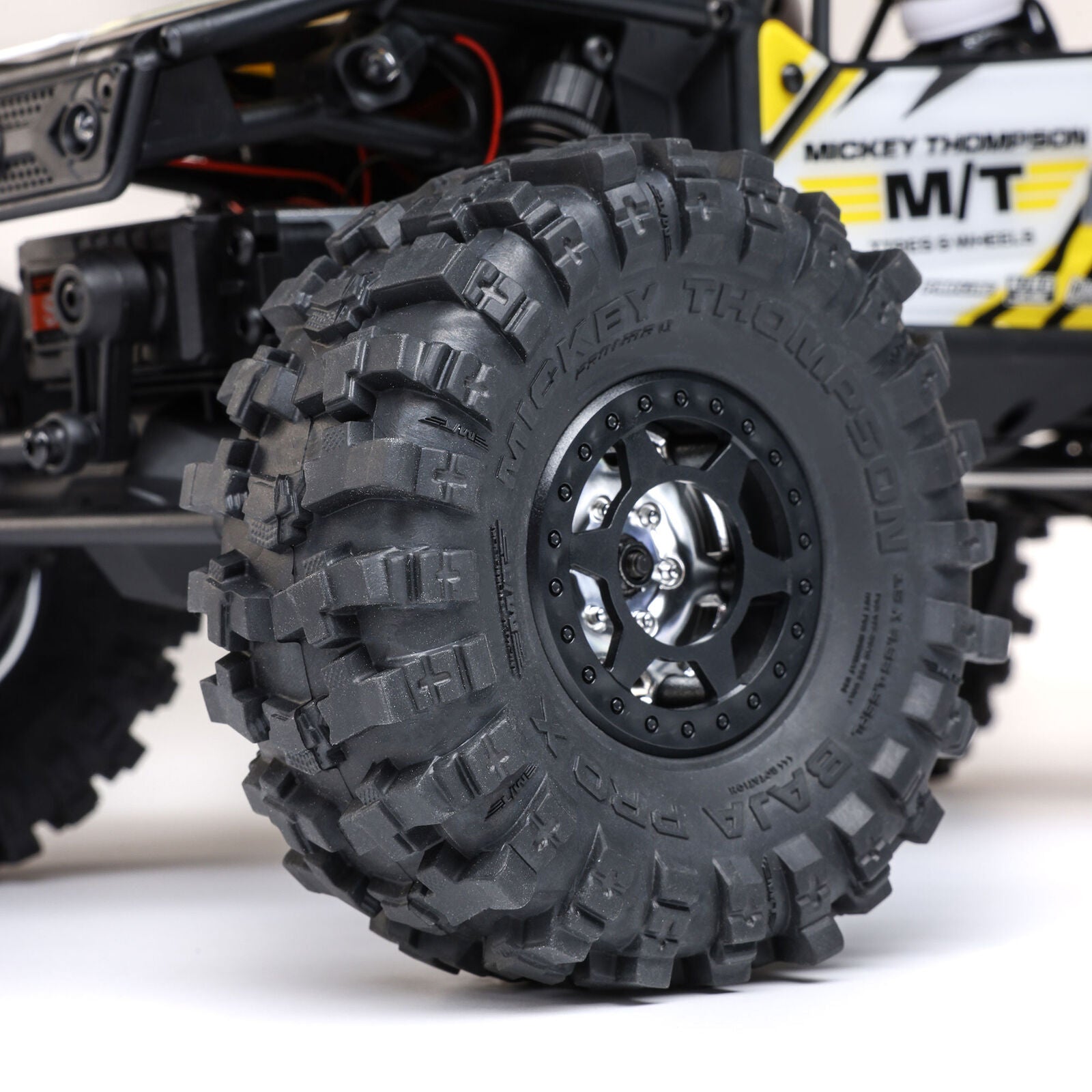 Axial UTB18 Capra 4WS 1/18 RTR 4WD Unlimited Trail Buggy (Yellow) w/2.4GHz Radio, Battery & Charger