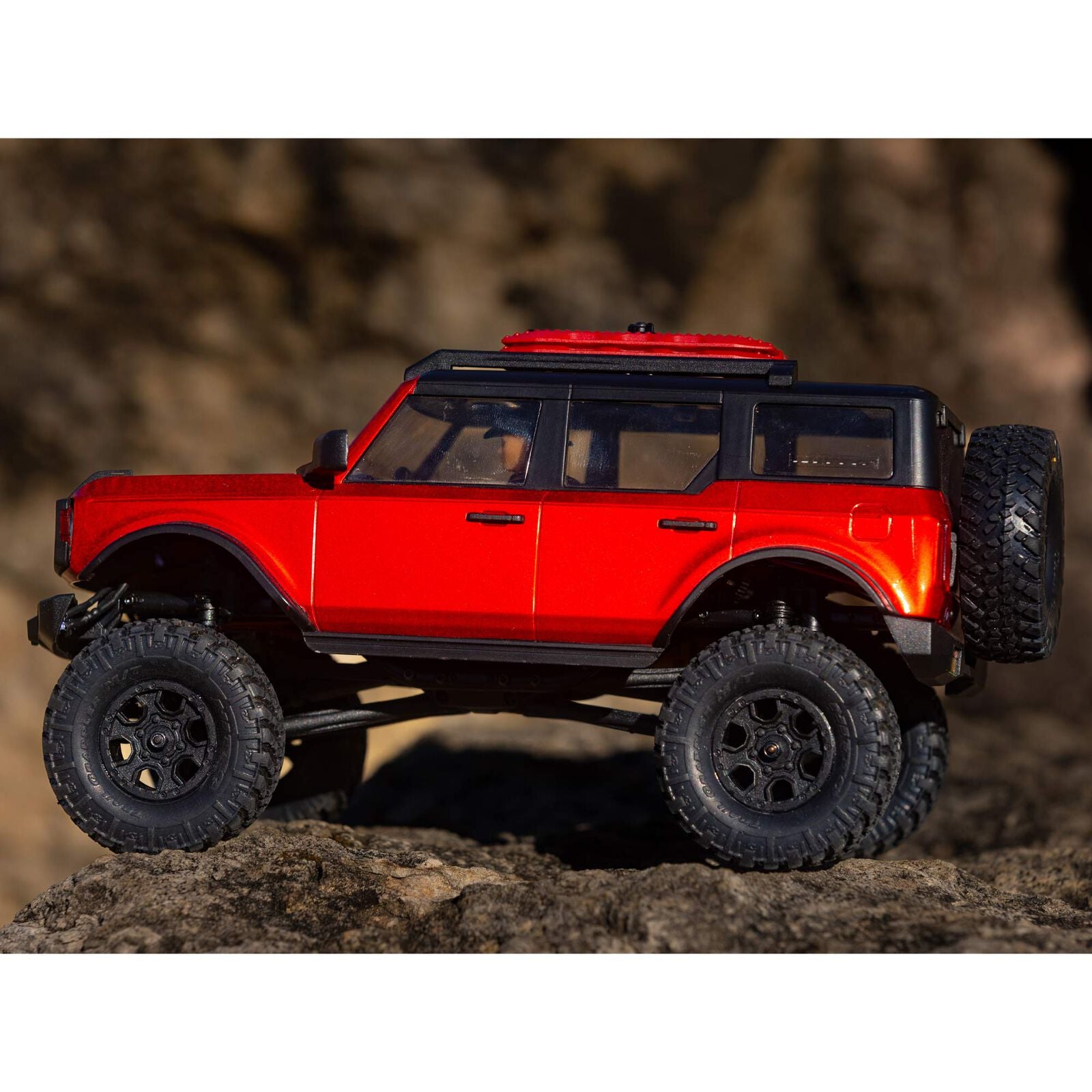 Axial SCX24 2021 Ford Bronco Hard Body 1/24 4WD RTR Scale Mini Crawler w/2.4GHz Radio