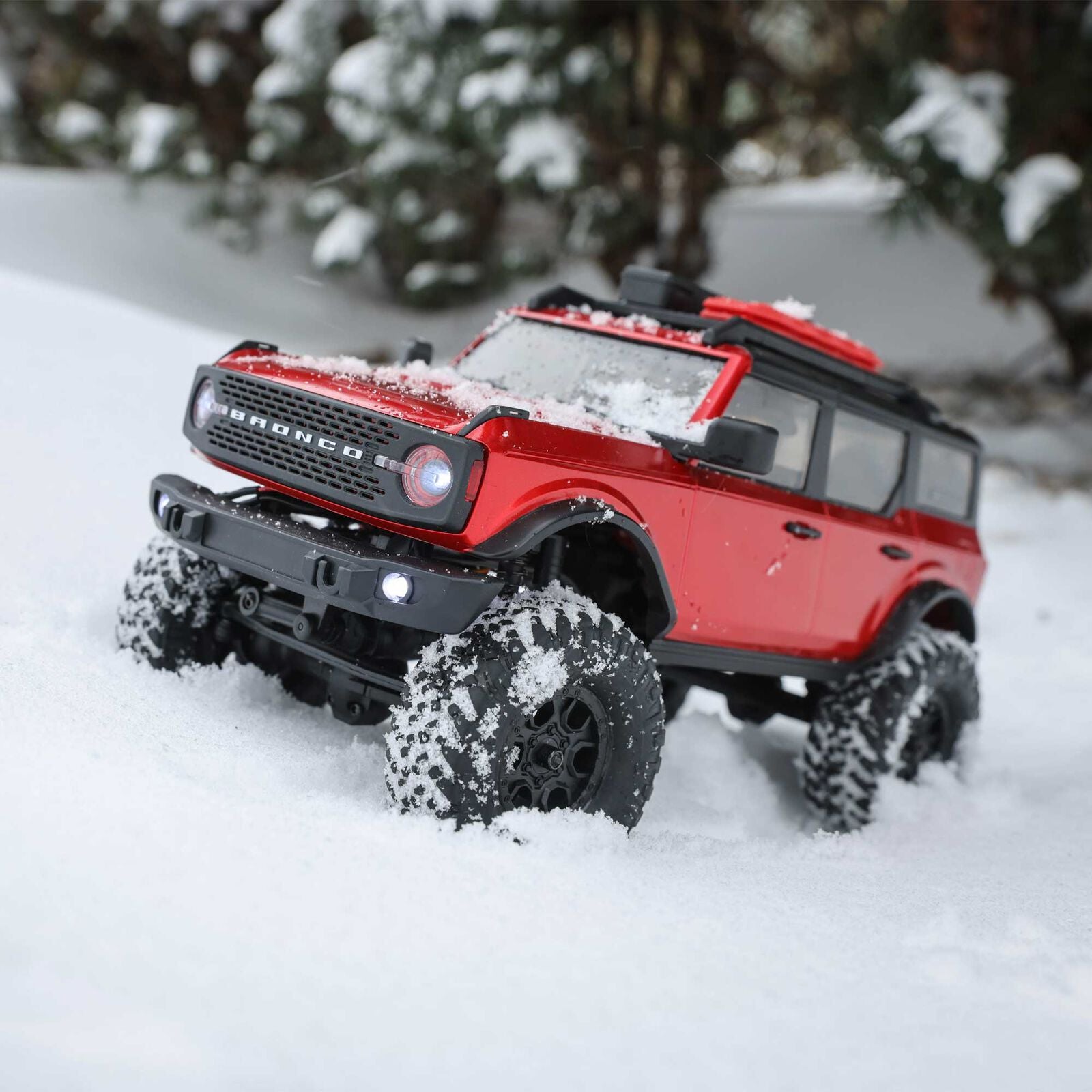 Axial SCX24 2021 Ford Bronco Hard Body 1/24 4WD RTR Scale Mini Crawler w/2.4GHz Radio